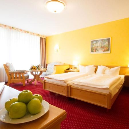 Hotel Pfalzblick Dahn Esterno foto