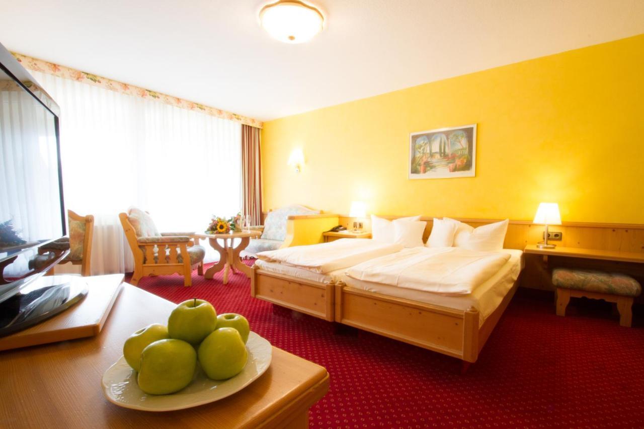 Hotel Pfalzblick Dahn Esterno foto